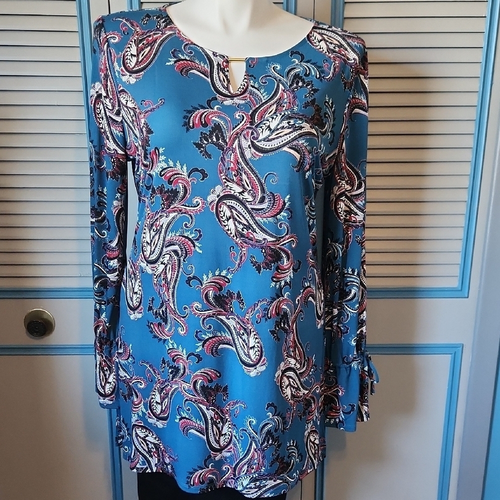 White House Black Market Blue Paisley Tunic